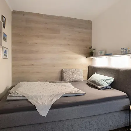 Kompass Oase Burg (Dithmarschen)