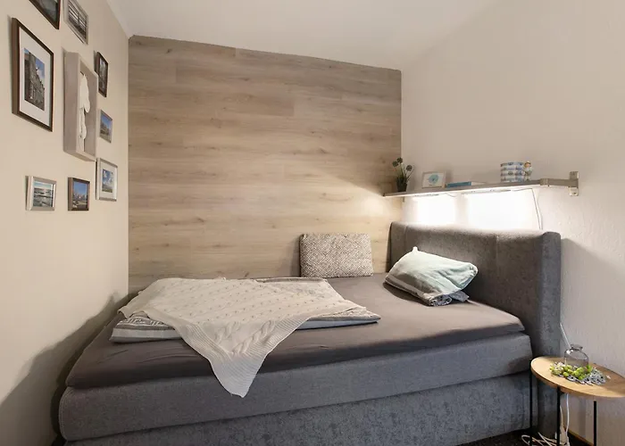 Kompass Oase Burg (Dithmarschen)